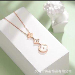 Necklace 01