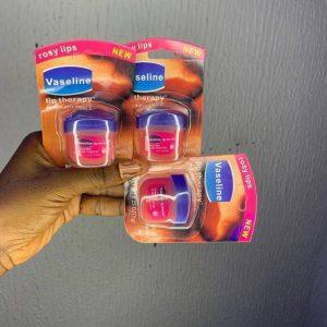 Vaseline lip therapy
